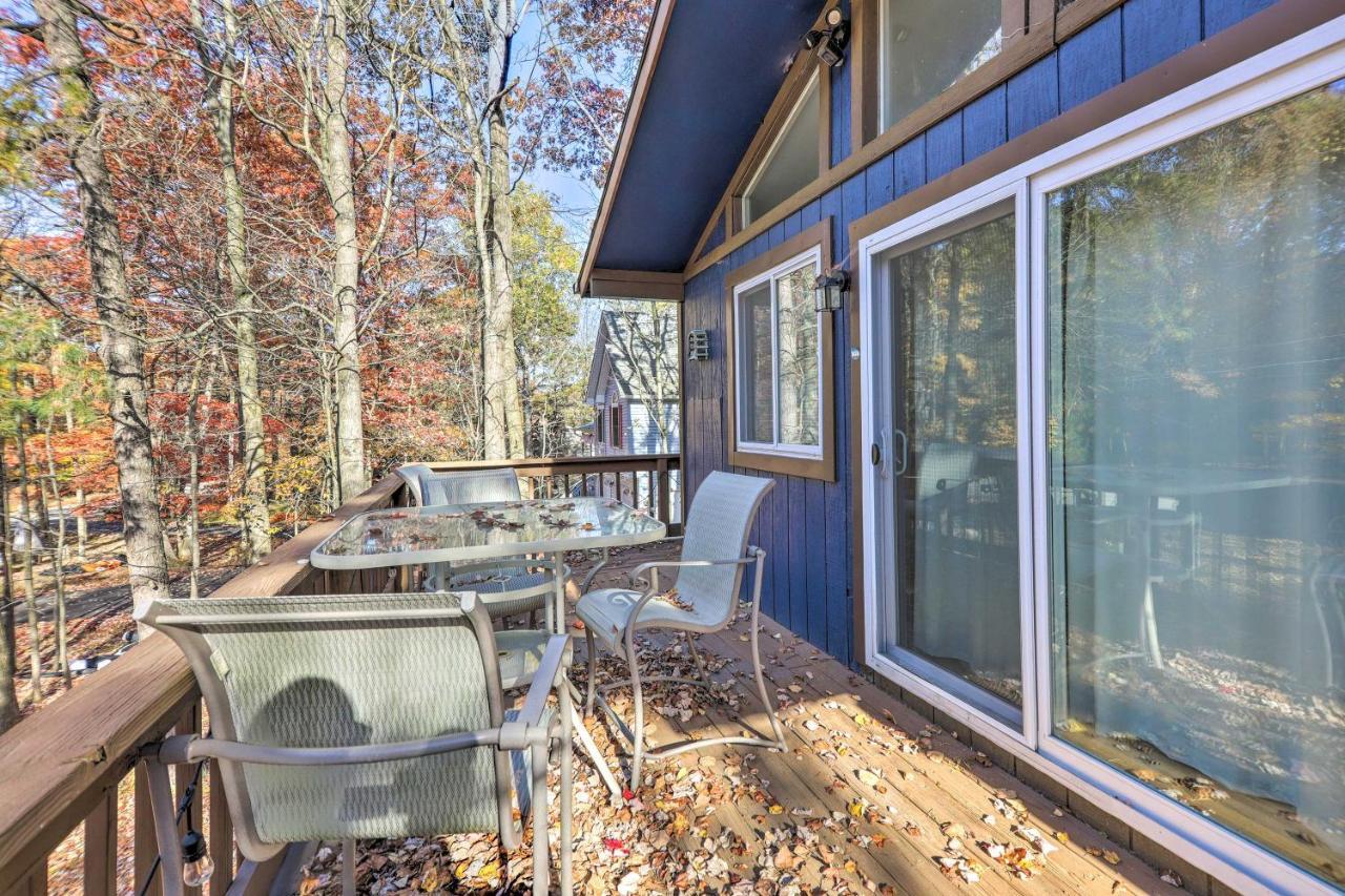 Inviting Pocono Mtn Retreat Less Than 7 Mi To Slopes!